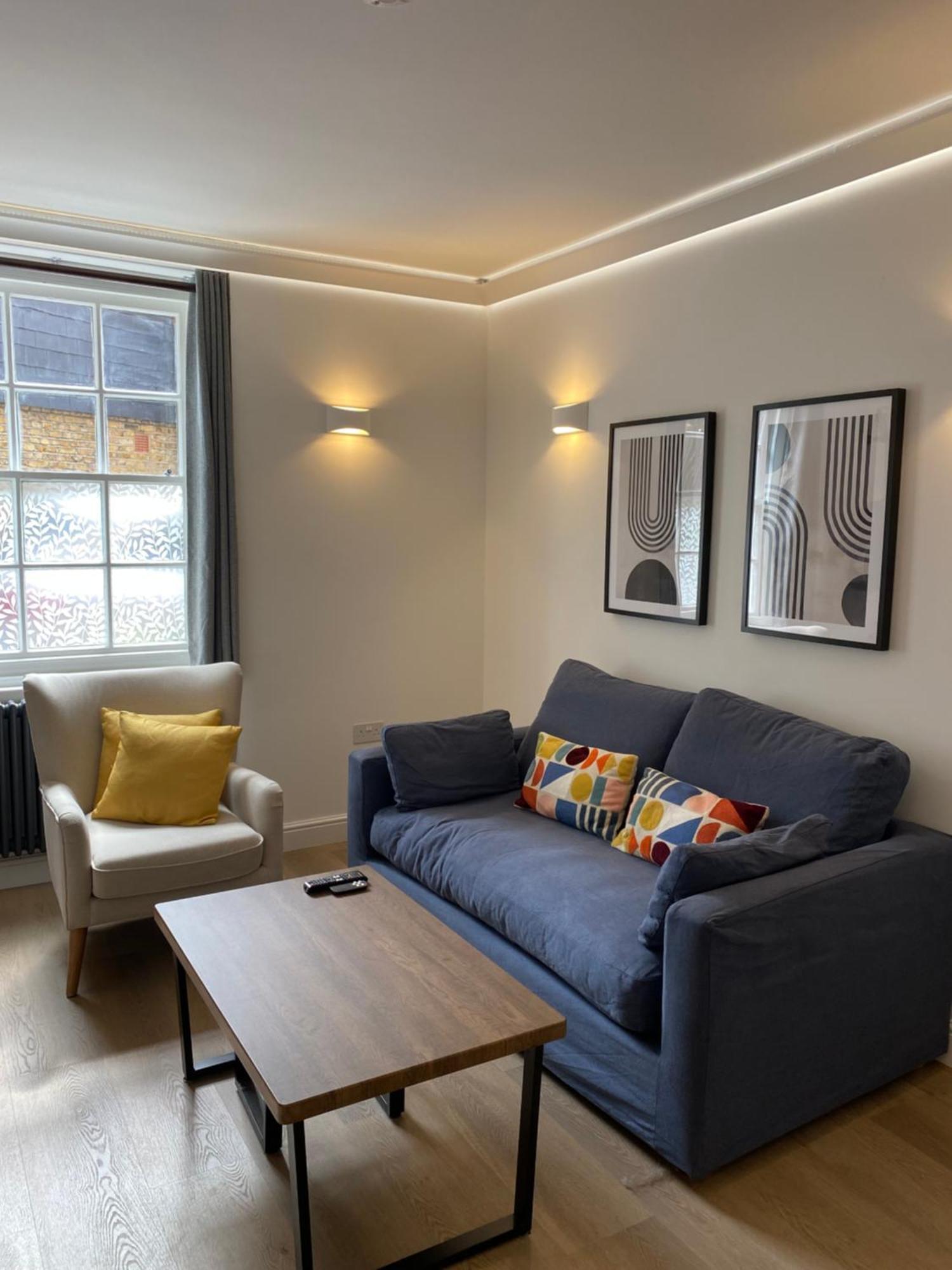 Two Bedroom Two Bathrooms Superior Londra